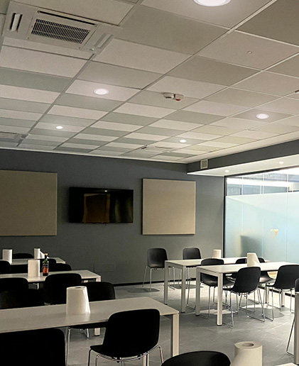 Palestra-abbassamento-soffitto-SkyTop-leggero-acustico-isolante-termico